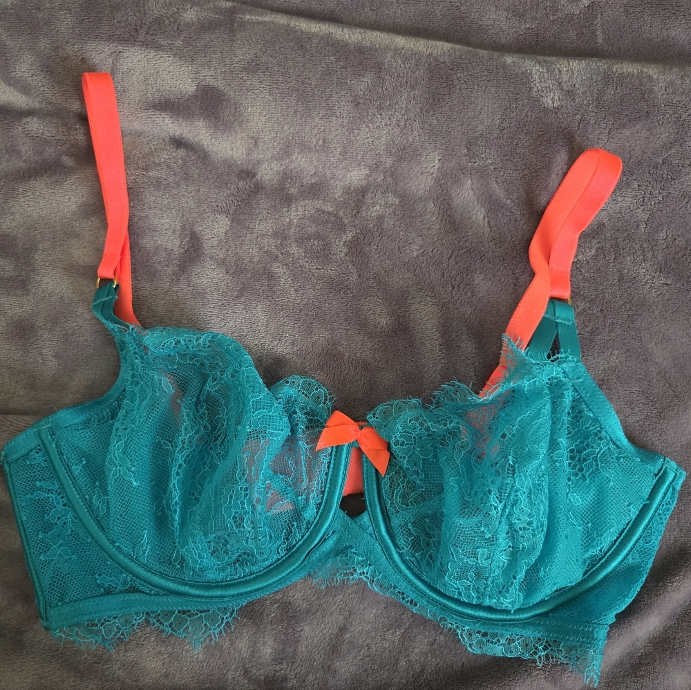 Victoria's Secret Very Sexy Demi Bra